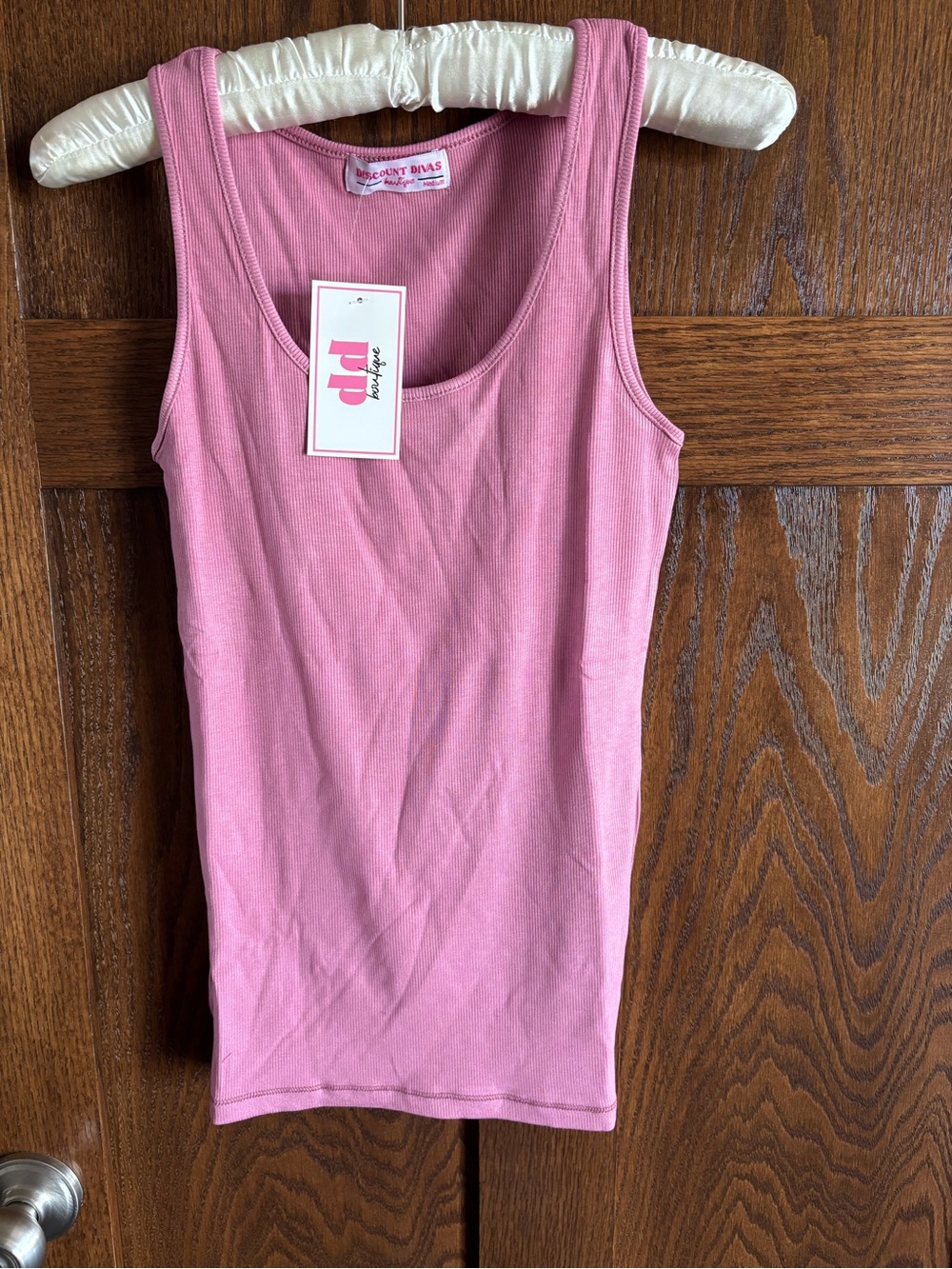 Women's Pink Ribbed Tank Top. Medium. Mauve.  DD Designs.